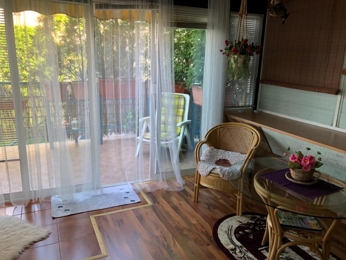 Terrace Apartment S 1 Spalnou Sofia-Parking & Wifi Bratislava Exteriör bild