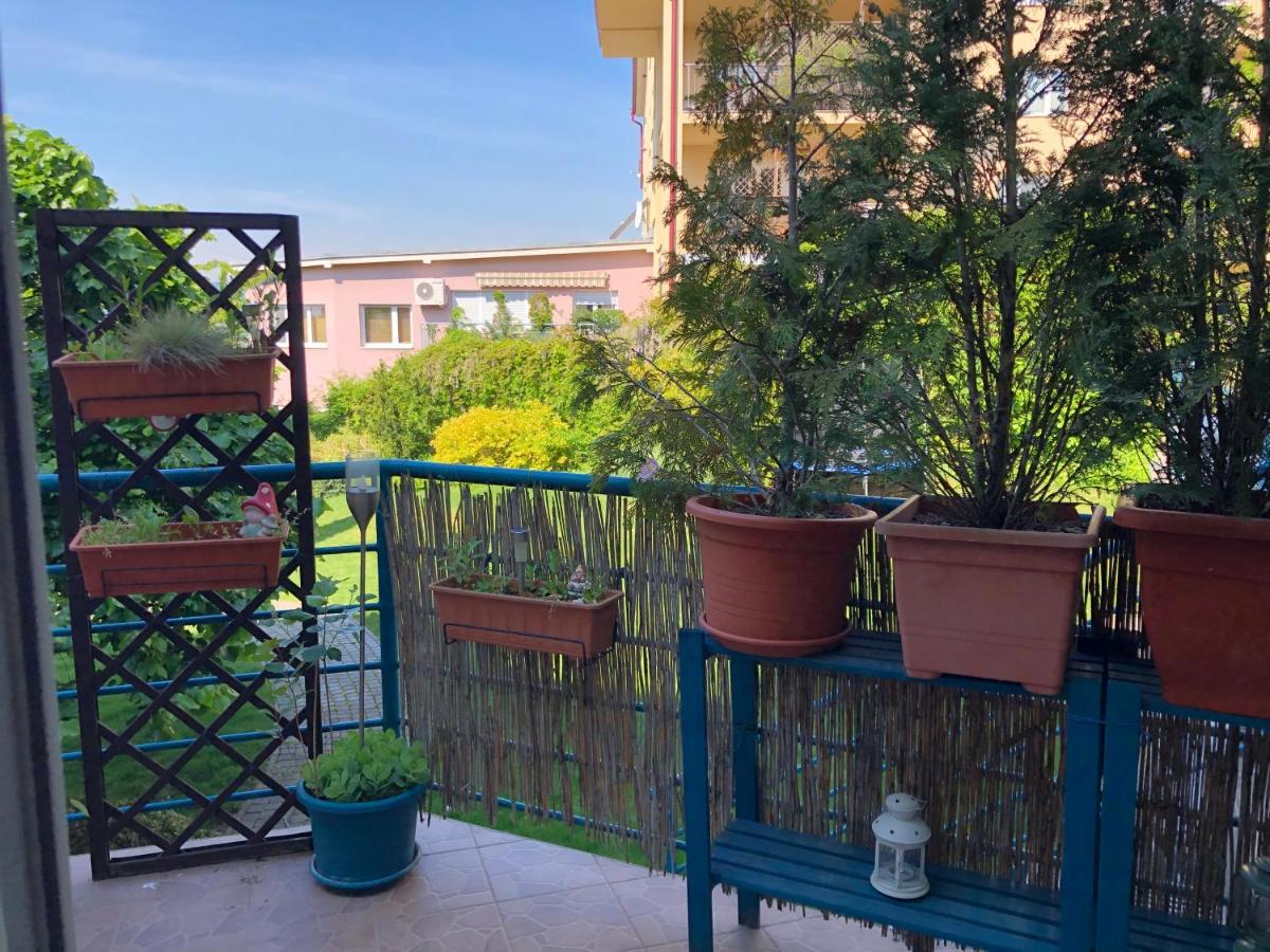 Terrace Apartment S 1 Spalnou Sofia-Parking & Wifi Bratislava Exteriör bild